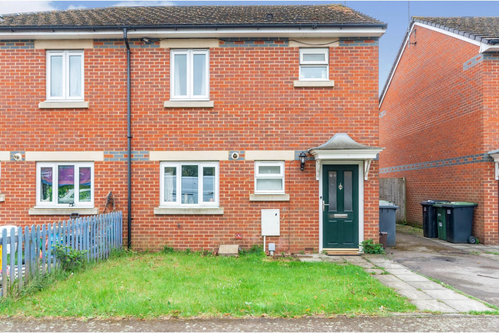 3 bed semidetached house for sale in Lucas Way, Shefford SG17 Zoopla