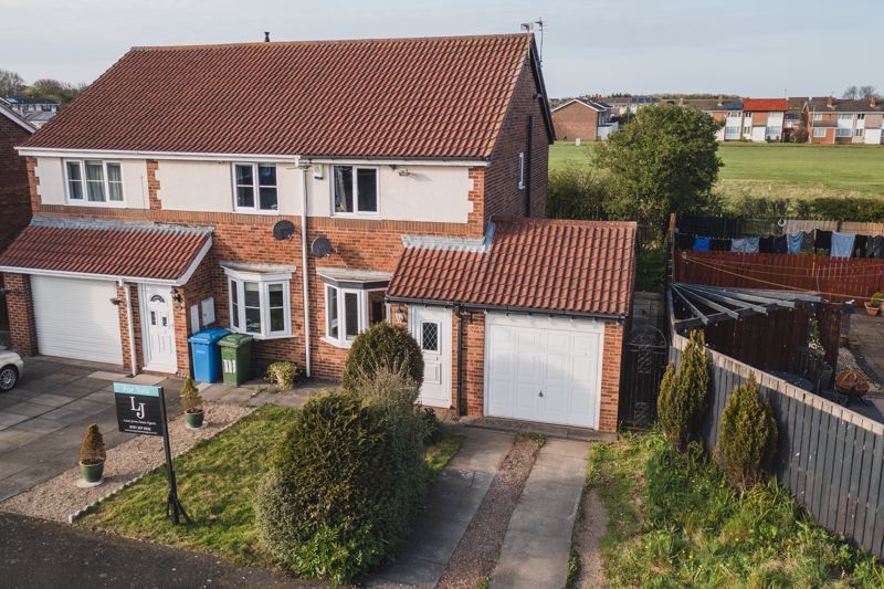 2 bed semidetached house for sale in Linden Road, Seaton Delaval