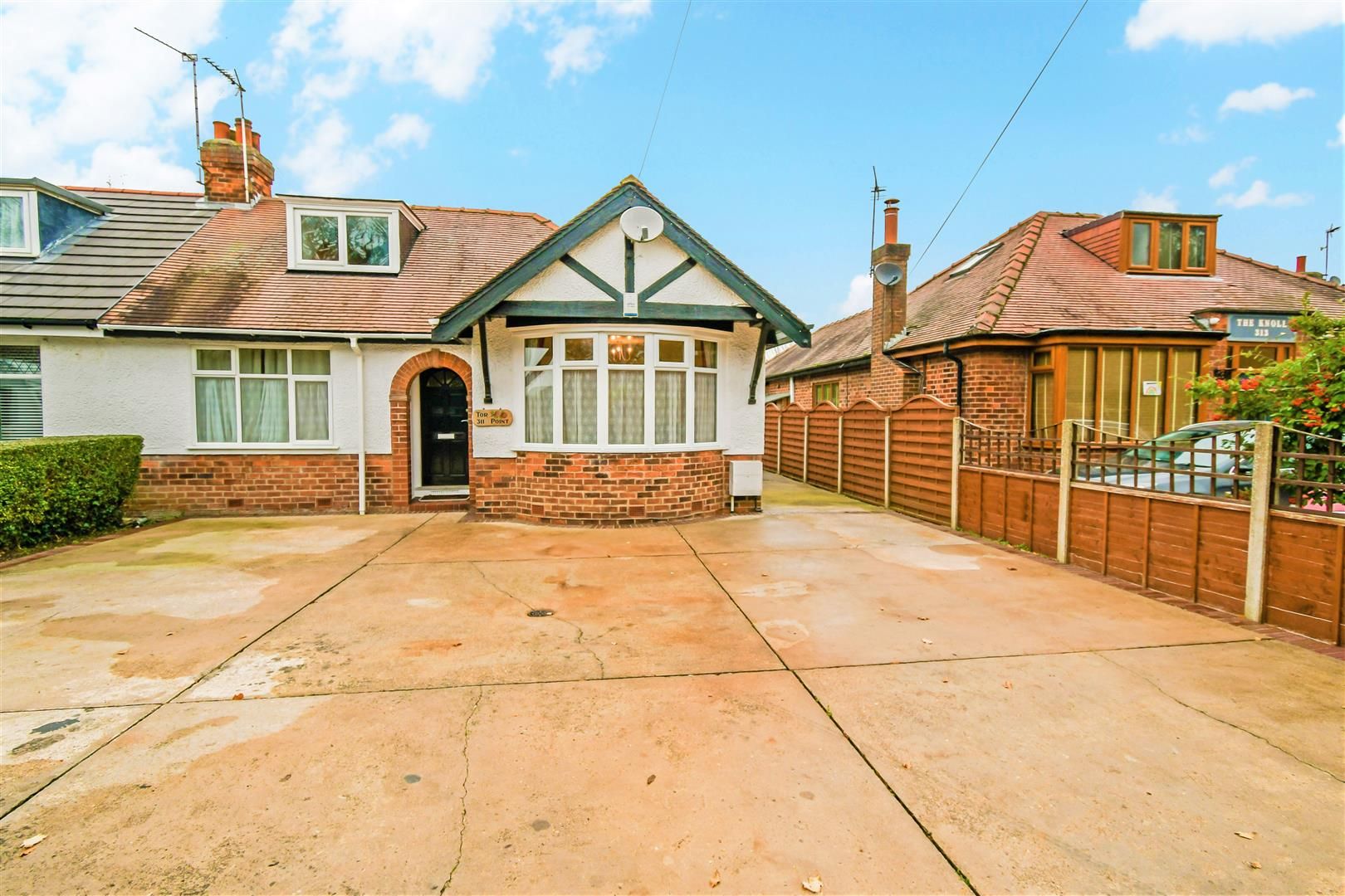 3 bed semidetached bungalow for sale in Ganstead Lane, Ganstead