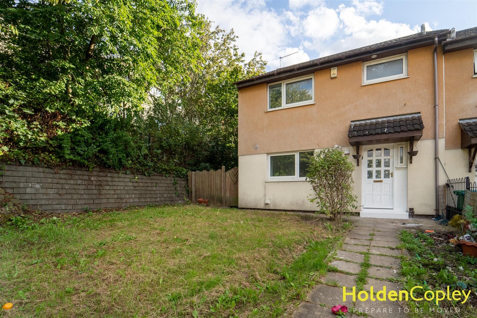 3 bed terraced house for sale in Wadhurst Gardens, Nottinghamshire NG3