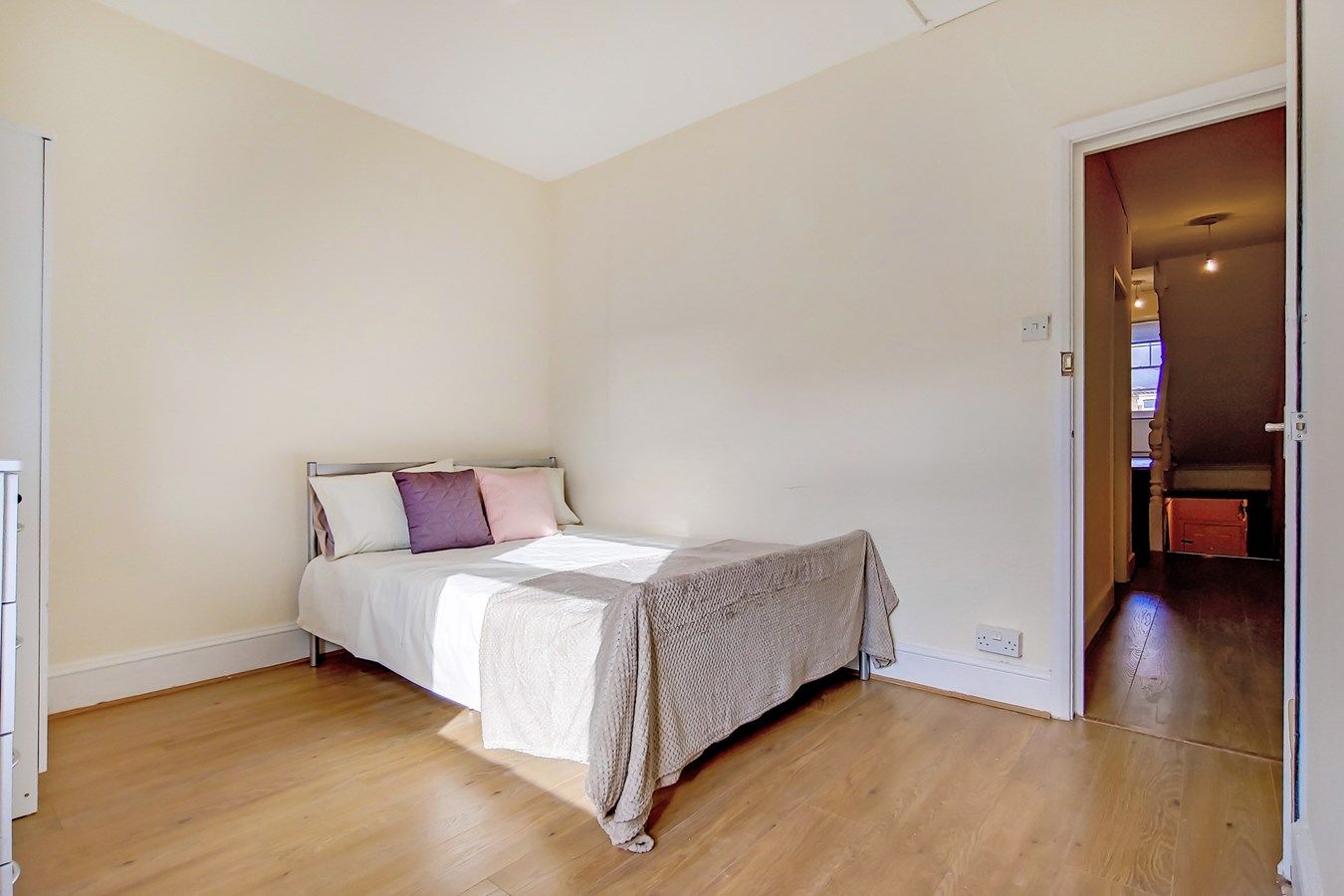 Room to rent in Haydons Road, Wimbledon, London SW19 Zoopla