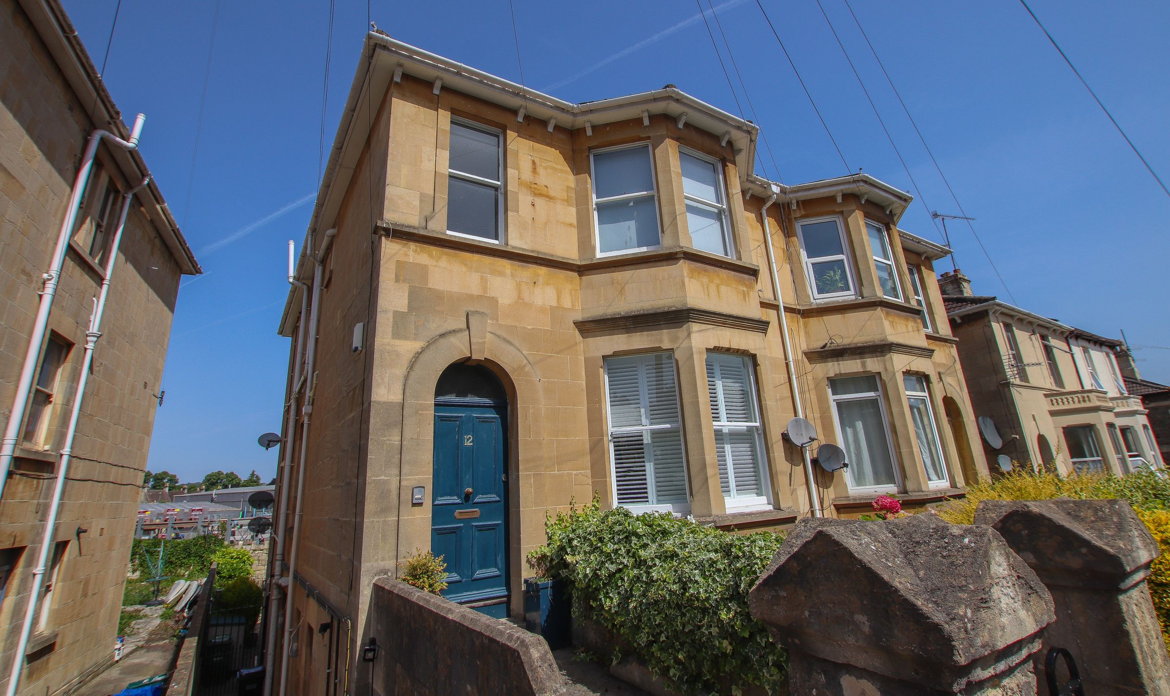 3 bed flat for sale in Lower Oldfield Park, Bath BA2 Zoopla