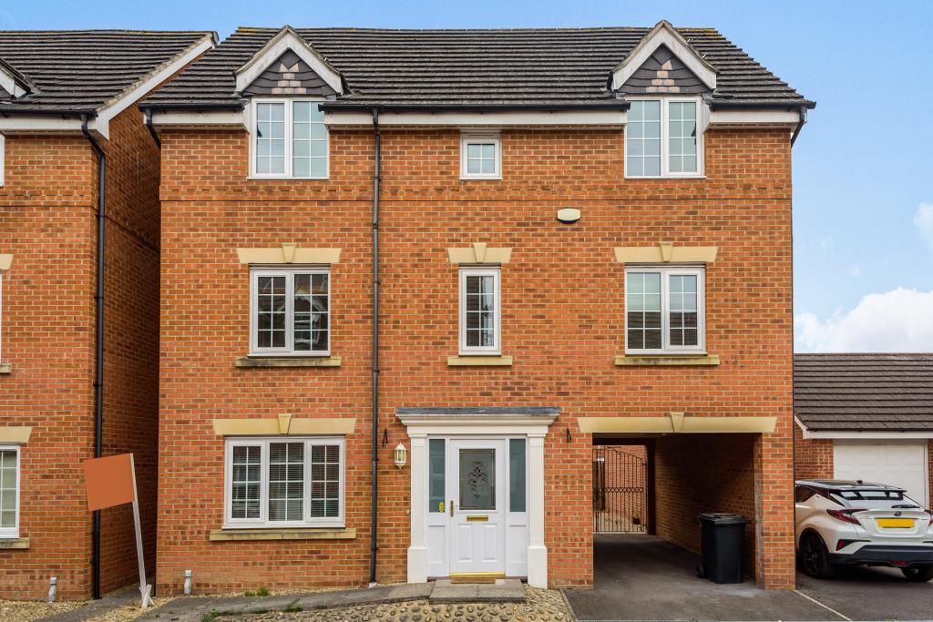 5 bed detached house for sale in Thatcham, Berkshire RG19 Zoopla