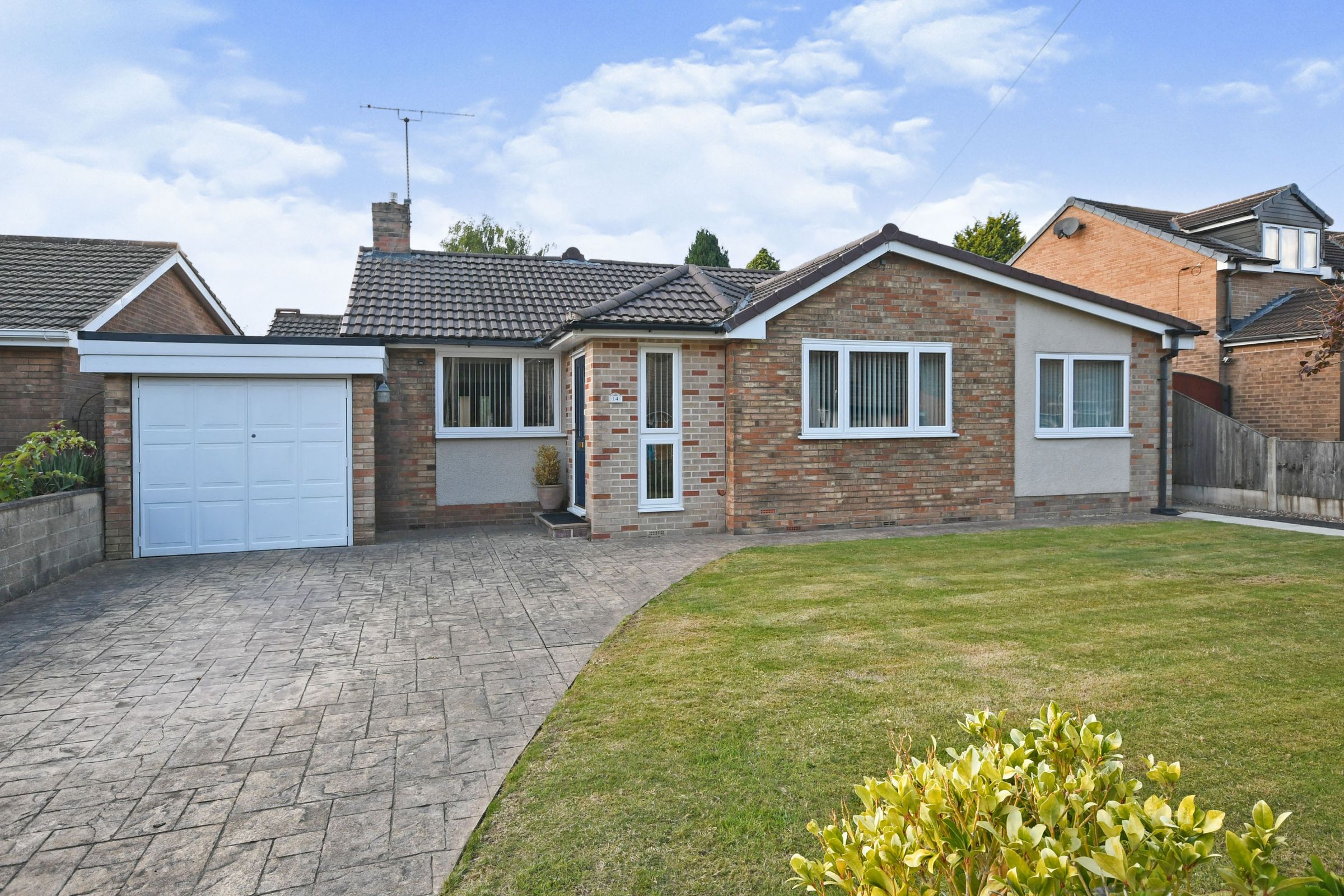 3 bed bungalow for sale in Harewood Crescent, Old Tupton, Chesterfield