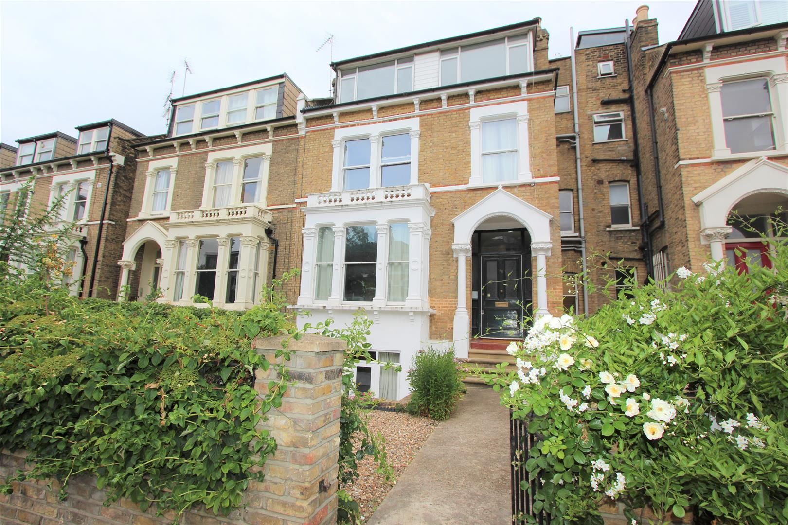 3 bed flat to rent in Queens Drive, Finsbury Park N4 Zoopla