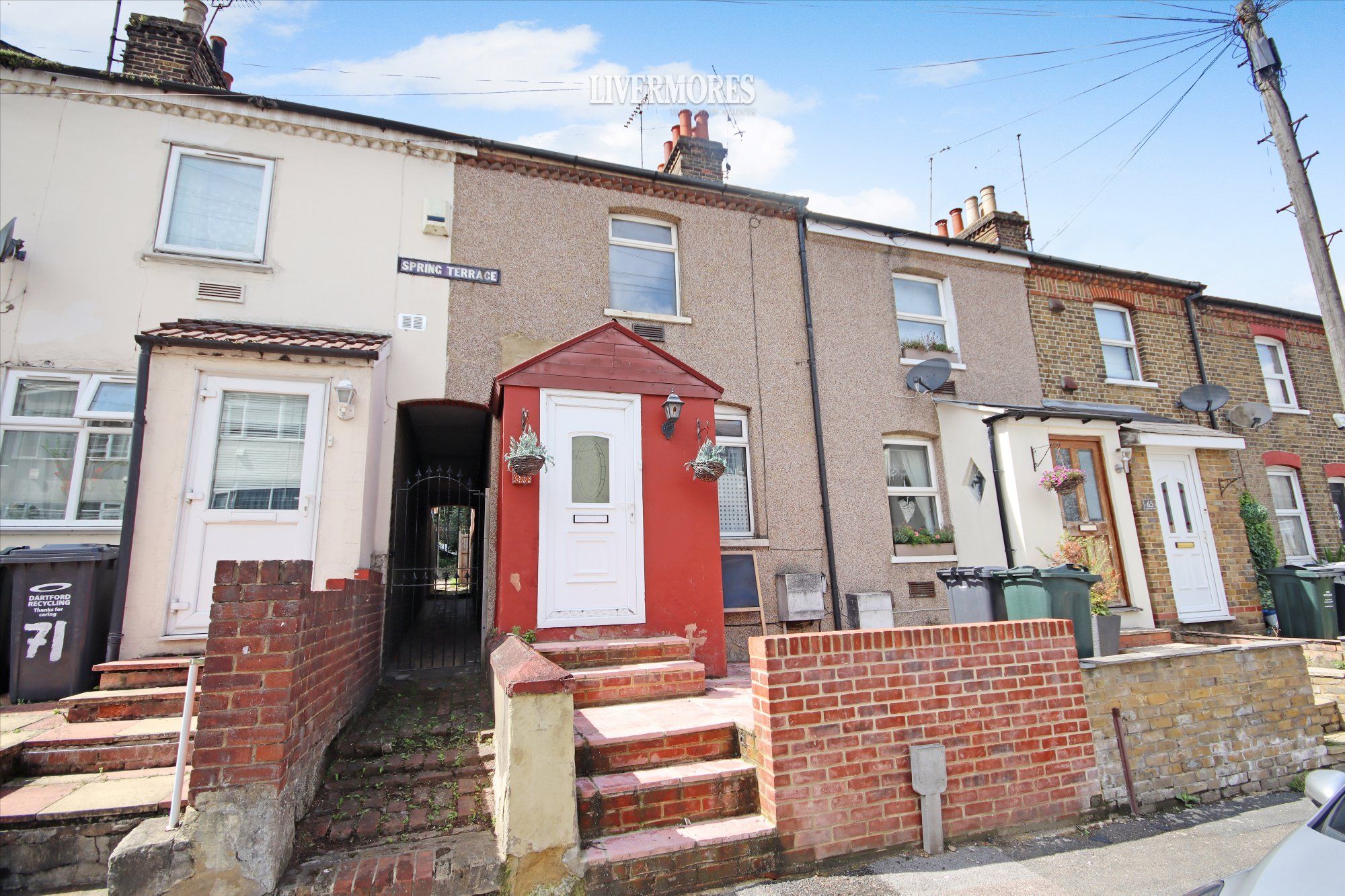 2 bed terraced house to rent in Spring Vale South, Dartford, Kent DA1