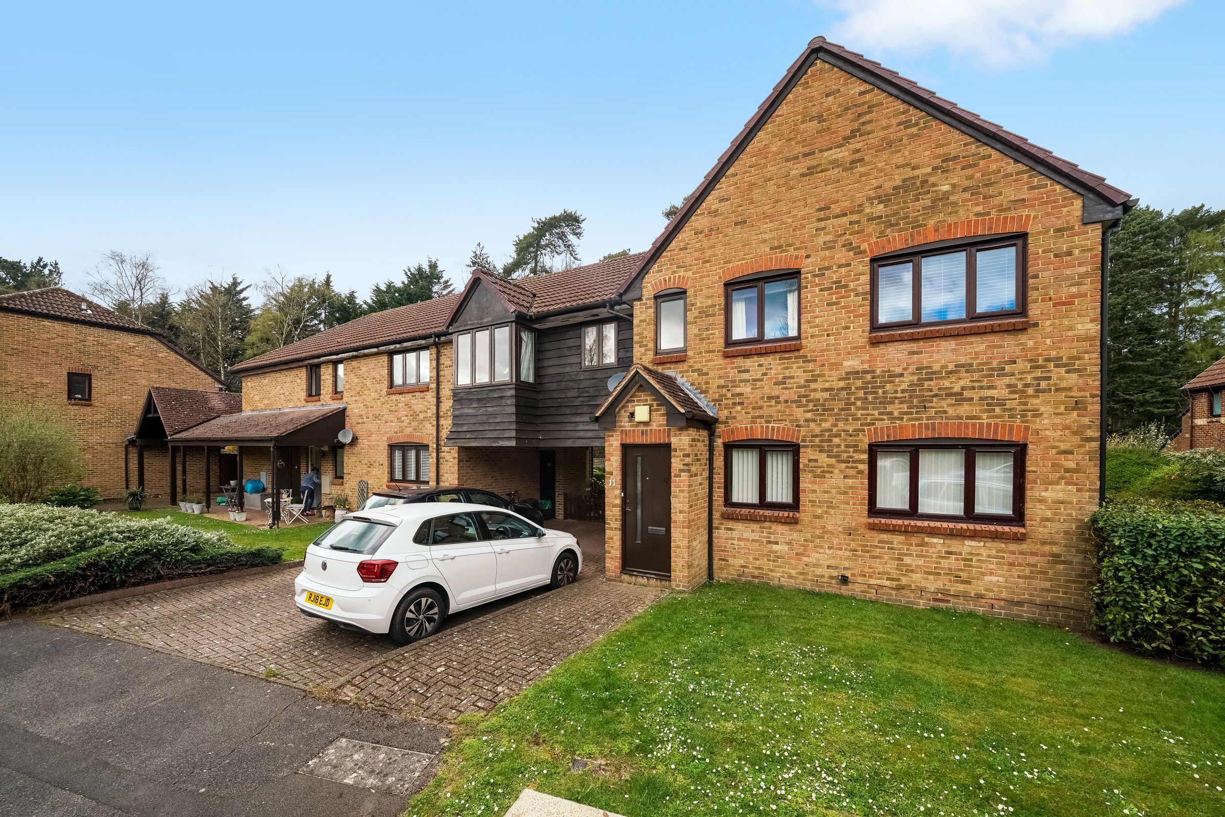 Studio for sale in Wentworth Close, Crowthorne, Crowthorne RG45 Zoopla