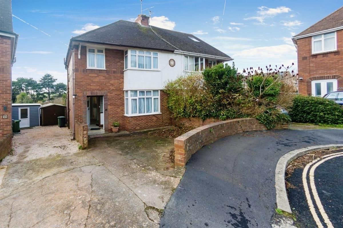 3 bed semidetached house for sale in Bagshot Avenue, St. Leonards