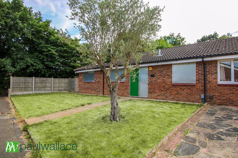 3 bed bungalow for sale in Granby Park Road, Cheshunt, Waltham Cross
