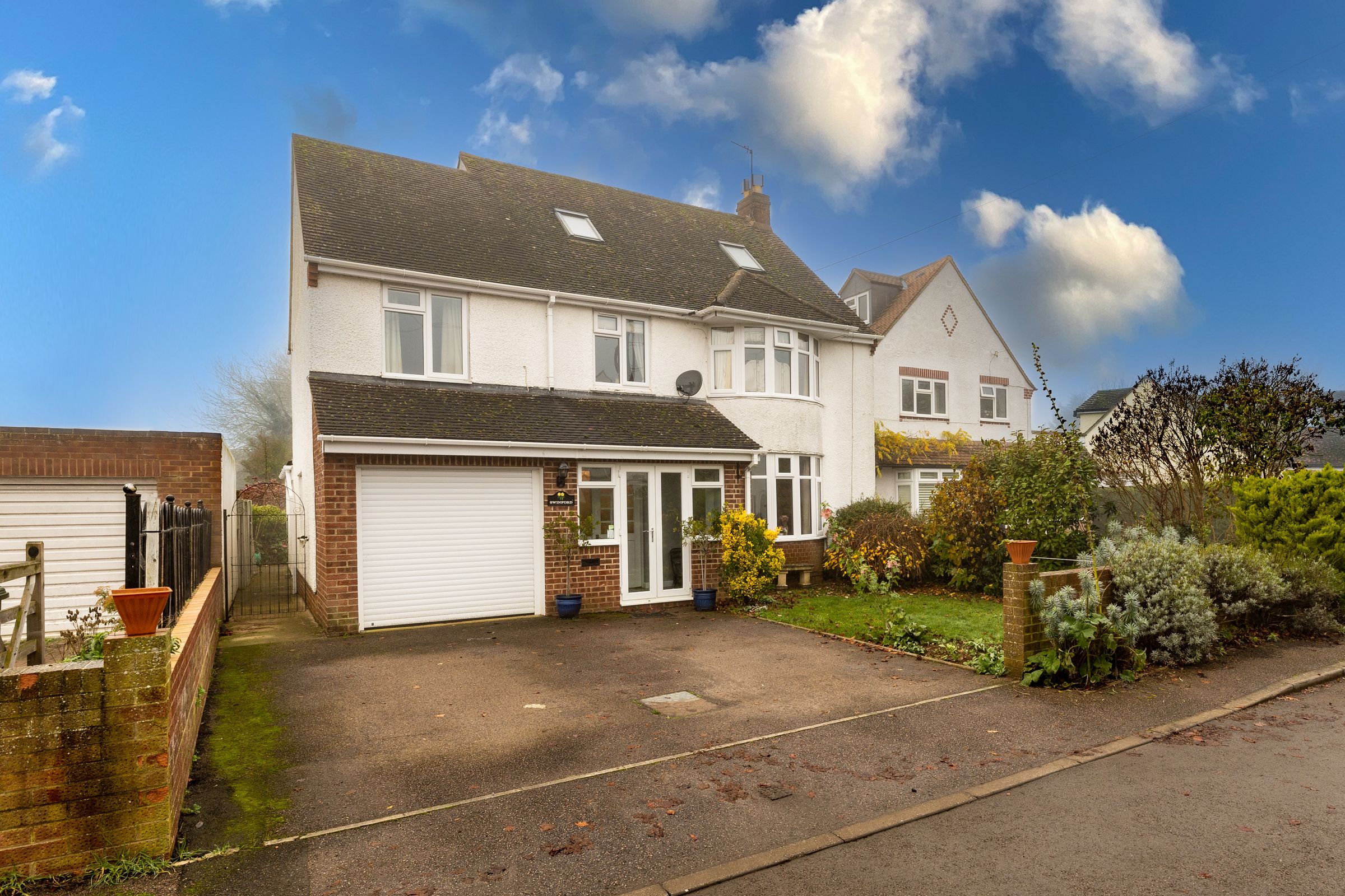 4 bed detached house for sale in Twyford Grove, Twyford, Banbury OX17