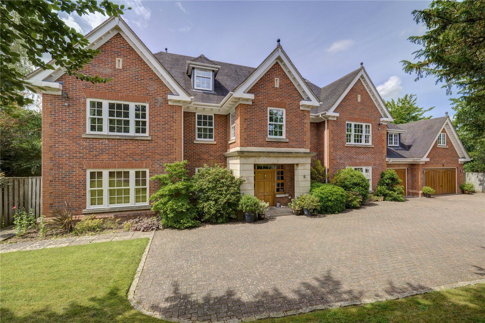 8 bed detached house for sale in Westfield Road, Beaconsfield