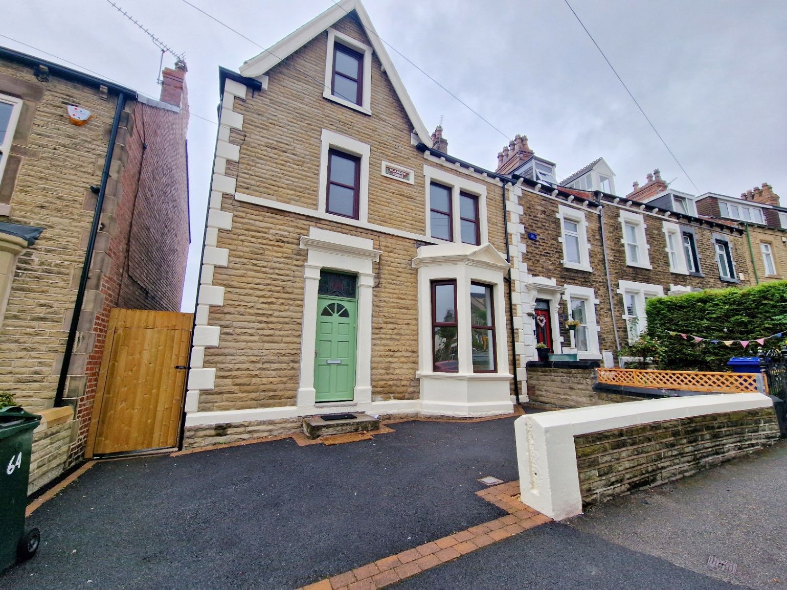 5 bed property for sale in Park Grove, Barnsley S70 Zoopla