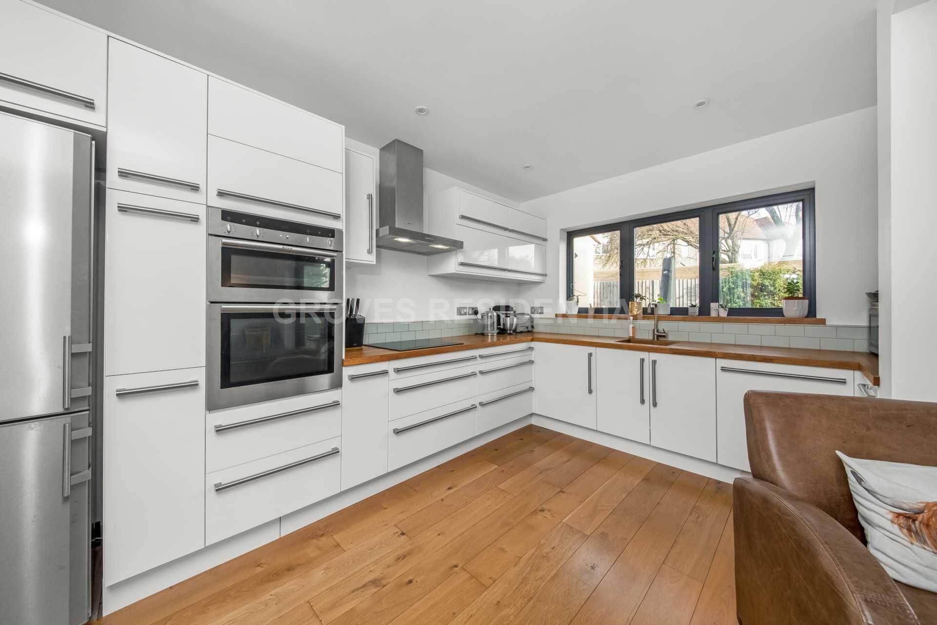 3 bed semidetached house for sale in Knightwood Crescent, New Malden