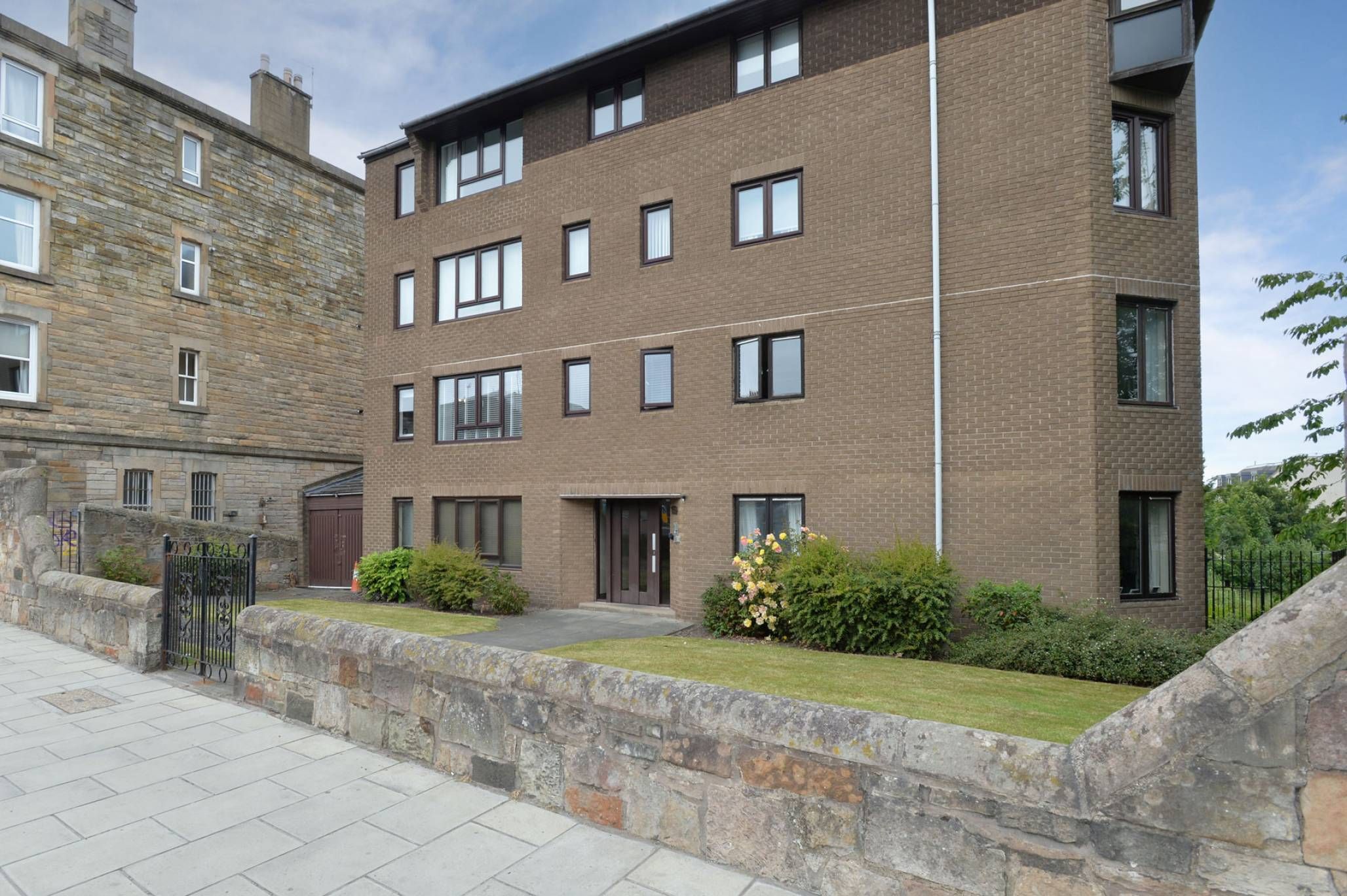 1 bed flat for sale in Broughton Road, Edinburgh EH7 Zoopla
