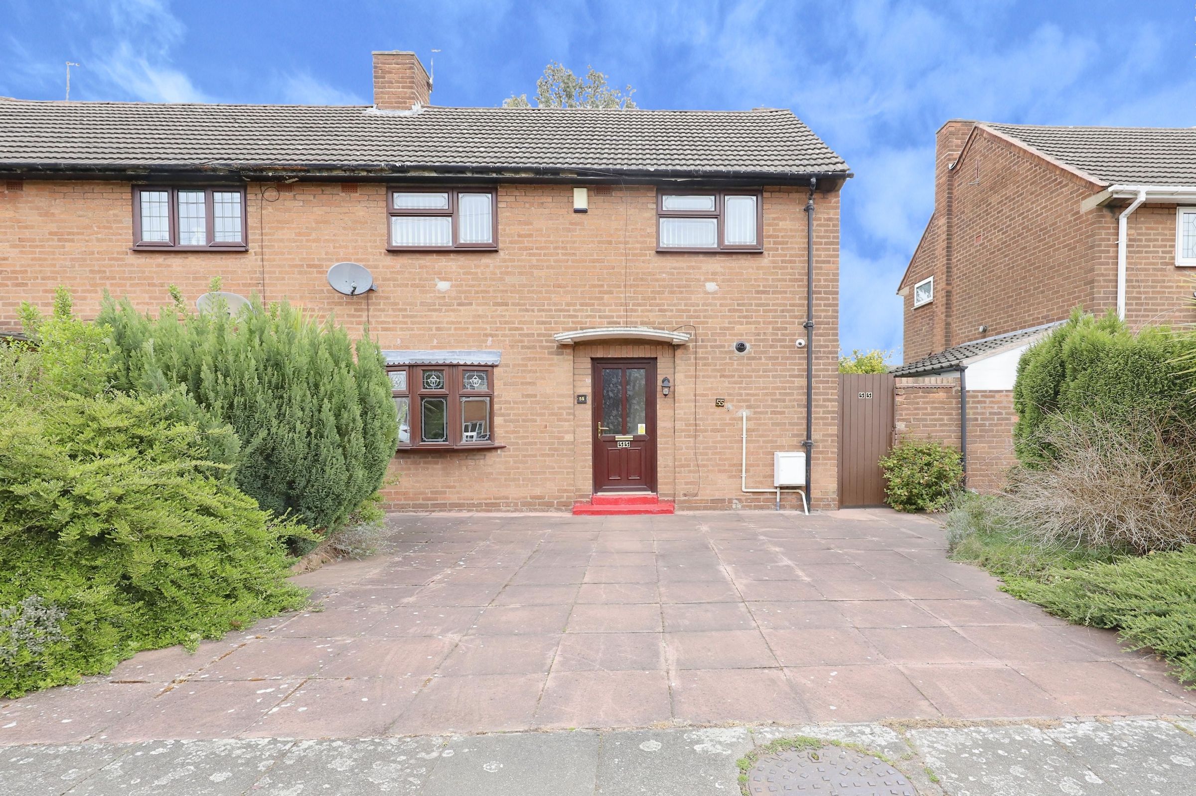 3 bed detached house for sale in Essington Way, Wolverhampton, West