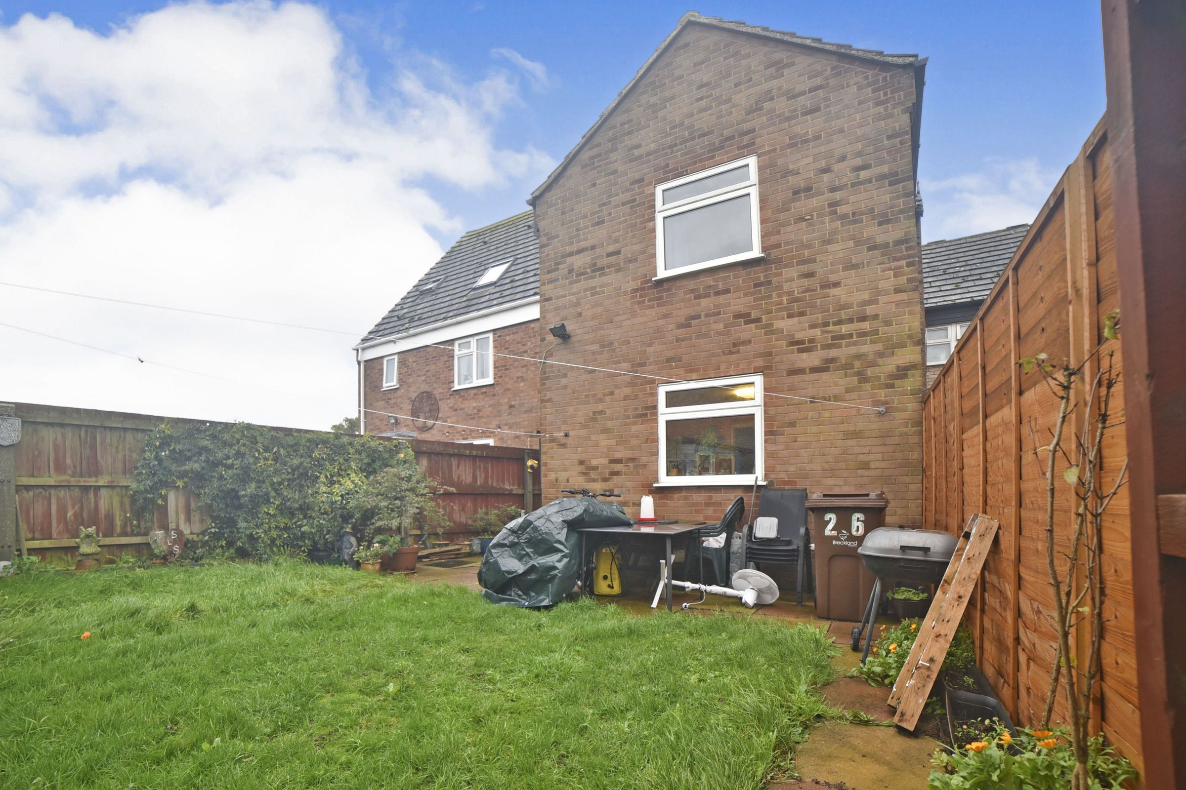 4 bed terraced house for sale in Halford Road, Attleborough NR17 Zoopla