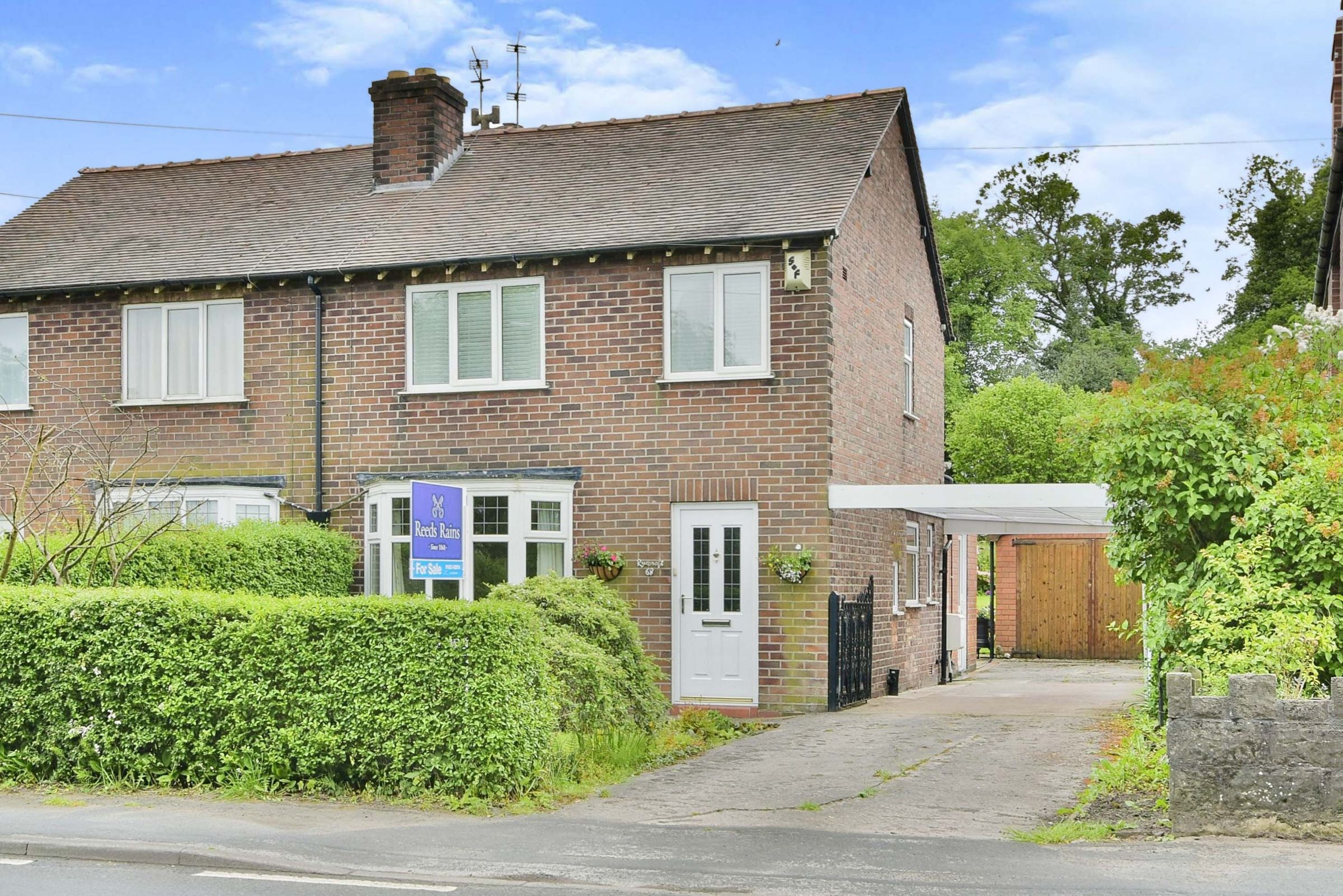 3 bed semidetached house for sale in Chelford Road, Macclesfield