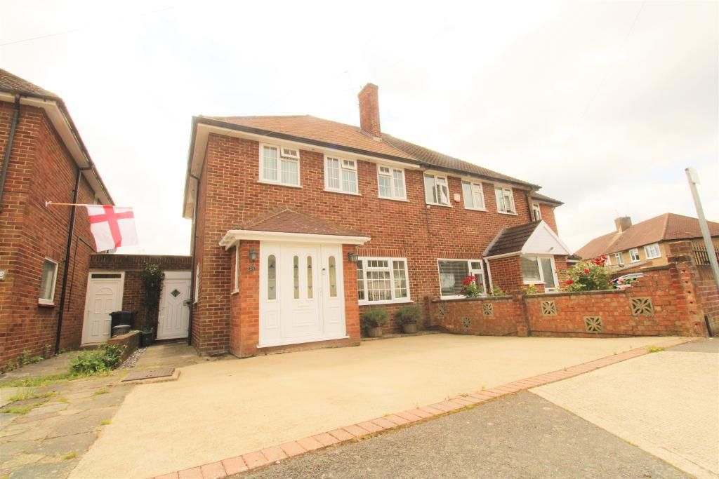 Beechwood Avenue, Hillingdon UB8  