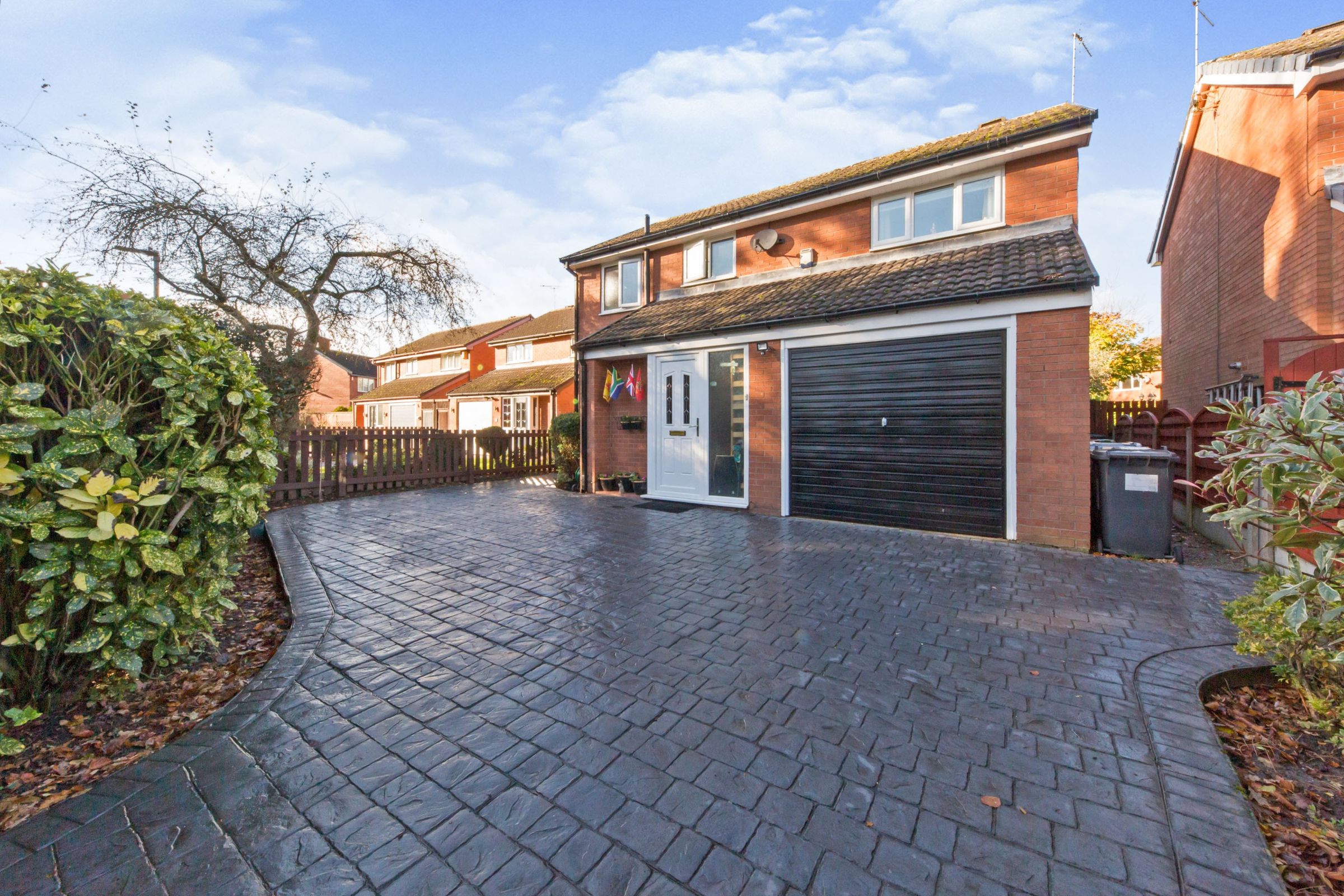 3 bed detached house for sale in Queens Park Drive, Crewe CW2 Zoopla