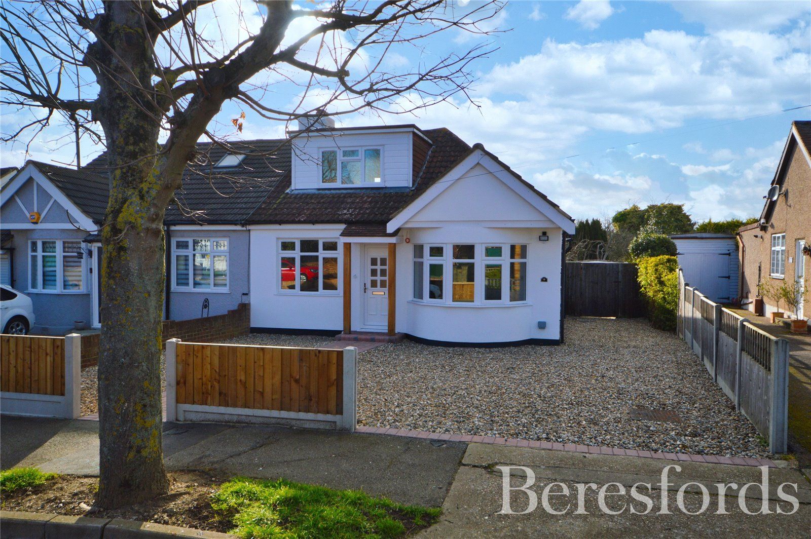 3 bed bungalow for sale in Belle Vue Road, Romford RM5 Zoopla