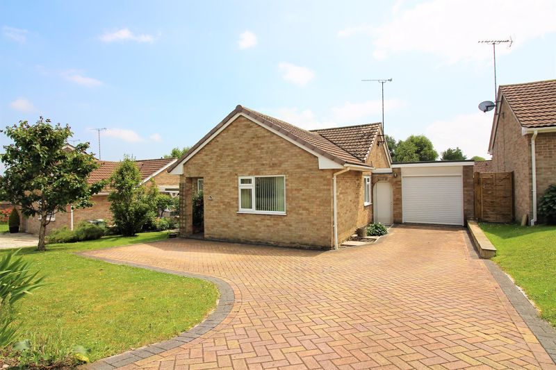 2 bed detached bungalow for sale in Glynswood, Chard TA20 Zoopla