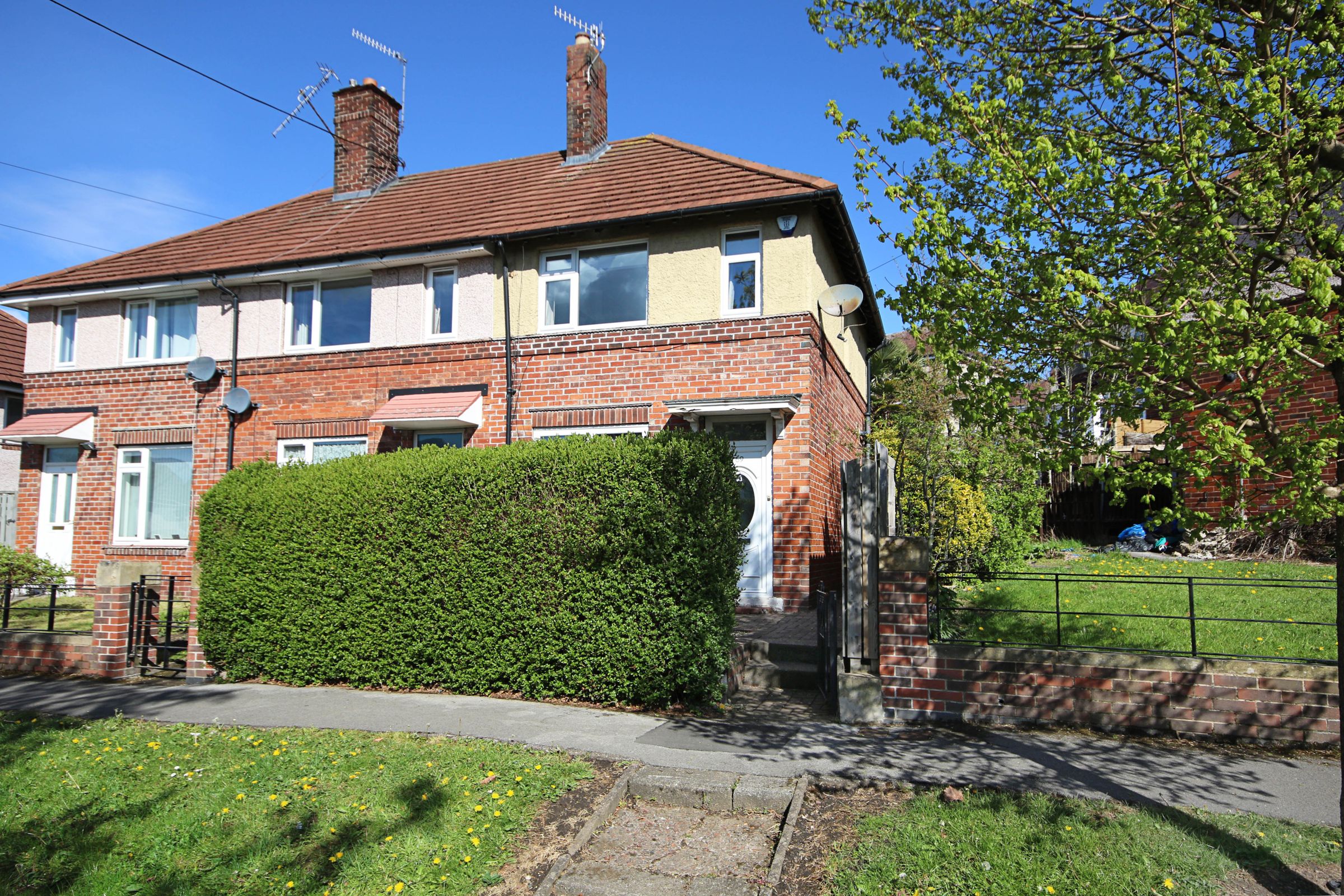 2 bed town house for sale in Dial House Road, Wisewood, Sheffield S6