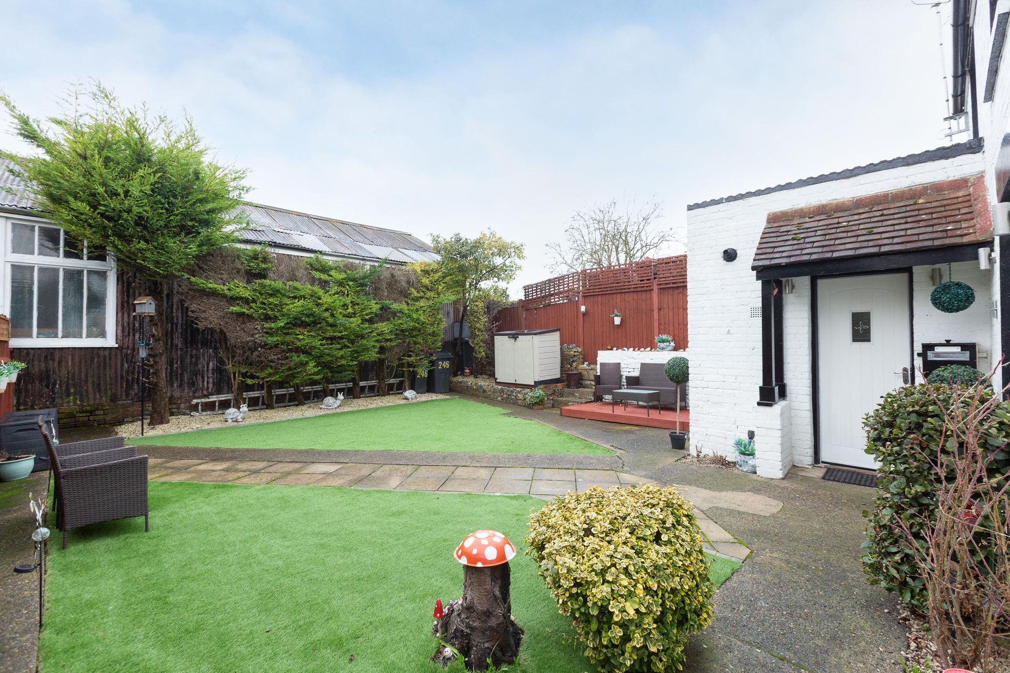 2 bed cottage for sale in Canterbury Road, Birchington CT7 Zoopla