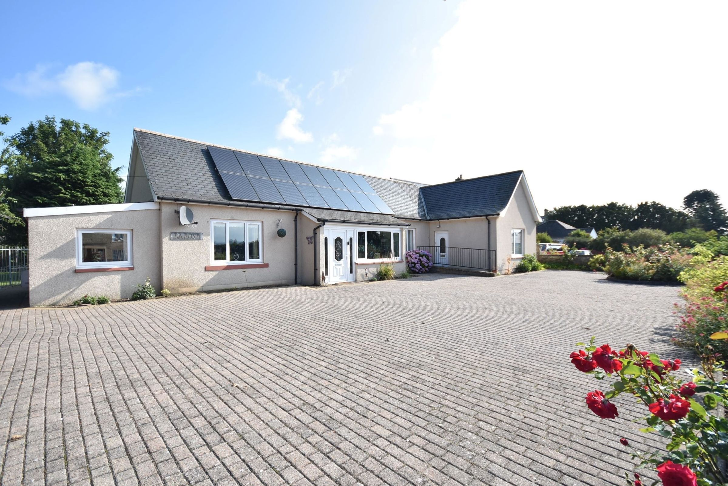 5 bed detached bungalow for sale in East Road, Elgin IV30 Zoopla