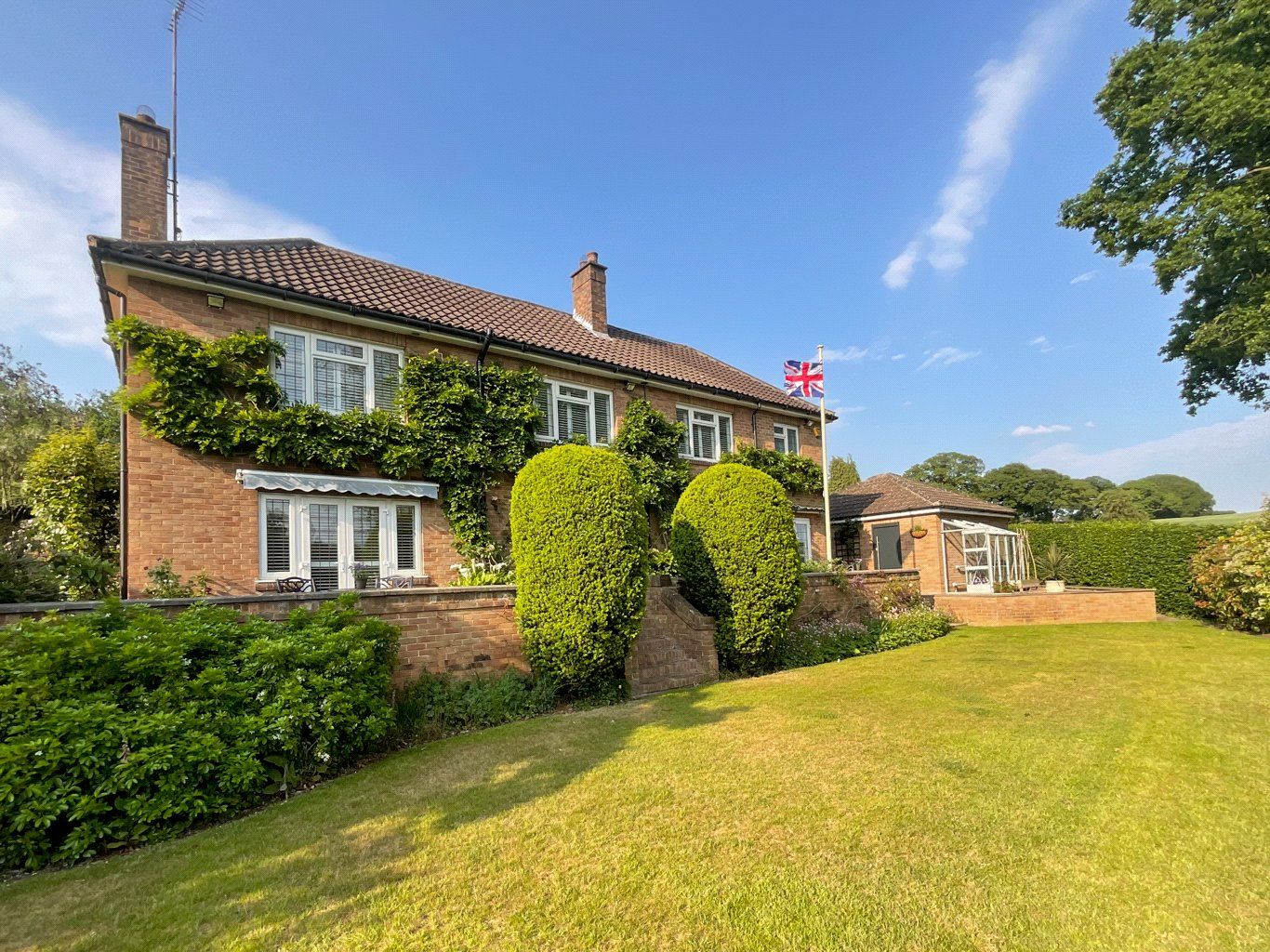 5 bed detached house for sale in Sutton Field, Whitegate, Northwich