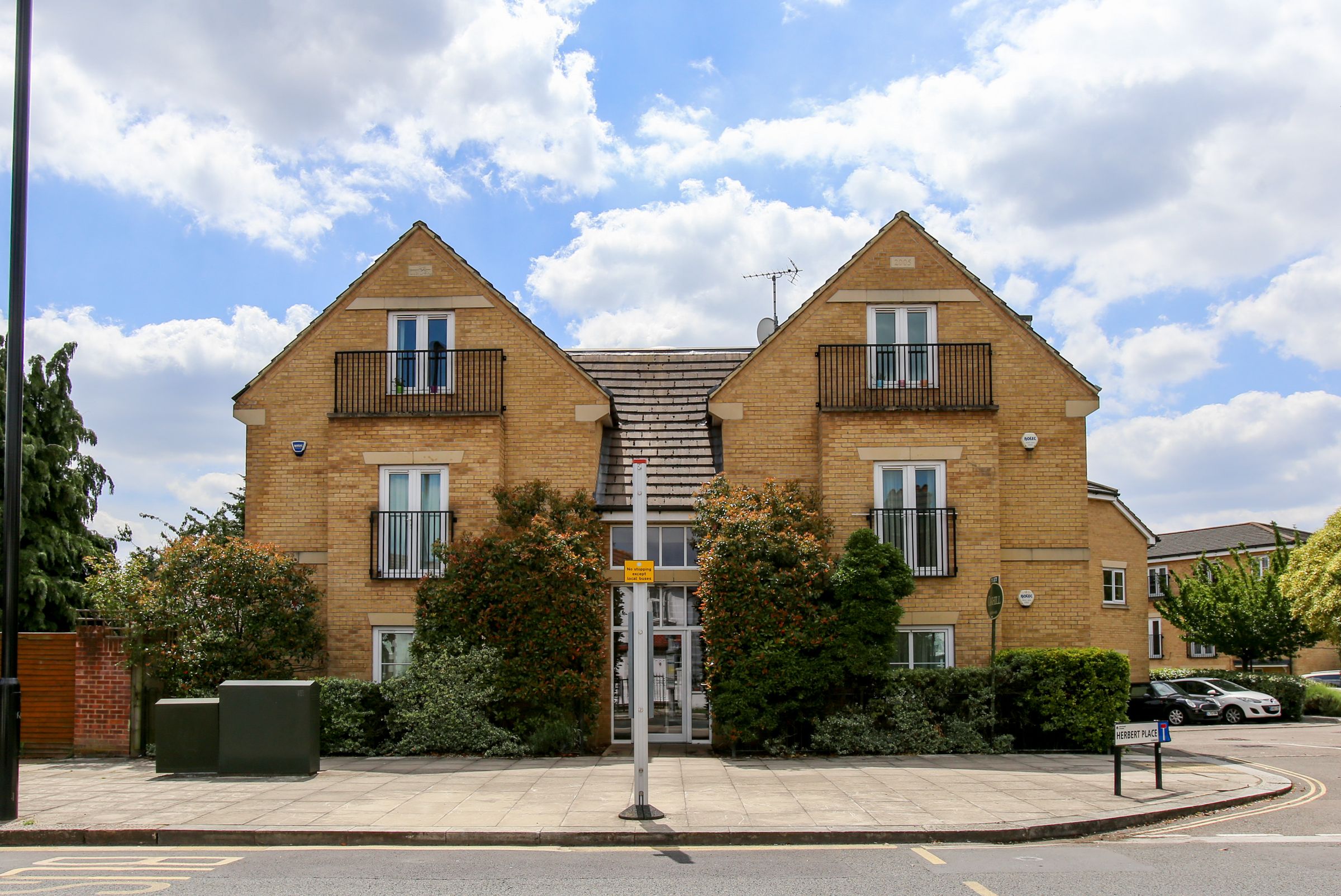 181 Spring Grove Road, Isleworth TW7  