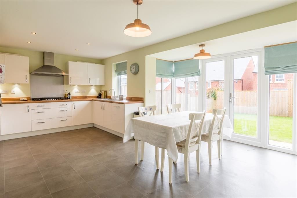 Woodsley View, Adel LS16