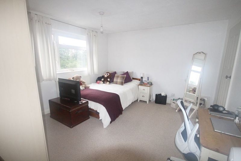 5 bed detached house to rent in Lees Close, Maidenhead SL6 Zoopla