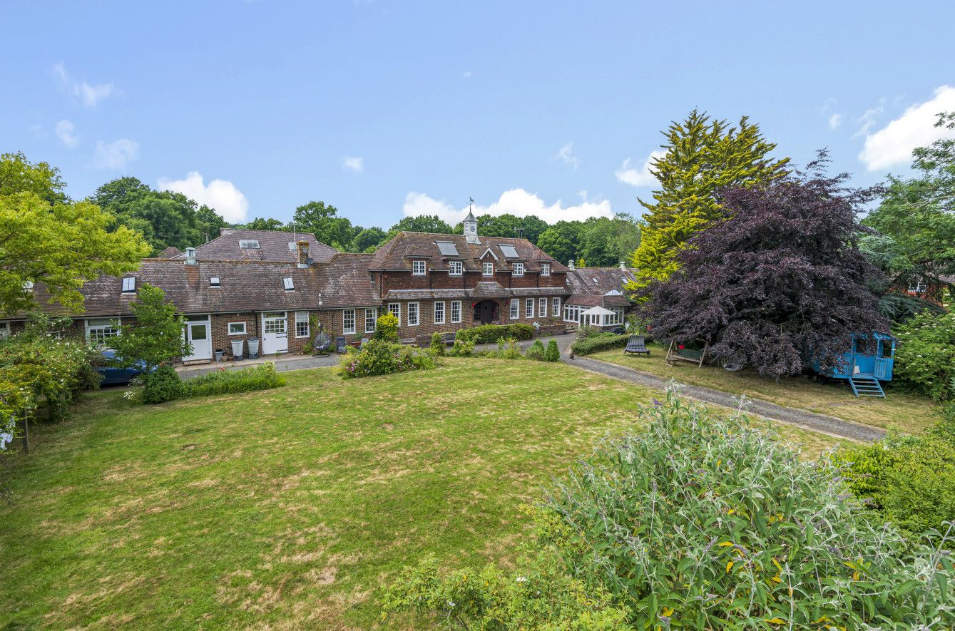 5 bed detached house for sale in Ashurst Wood, East Grinstead, West