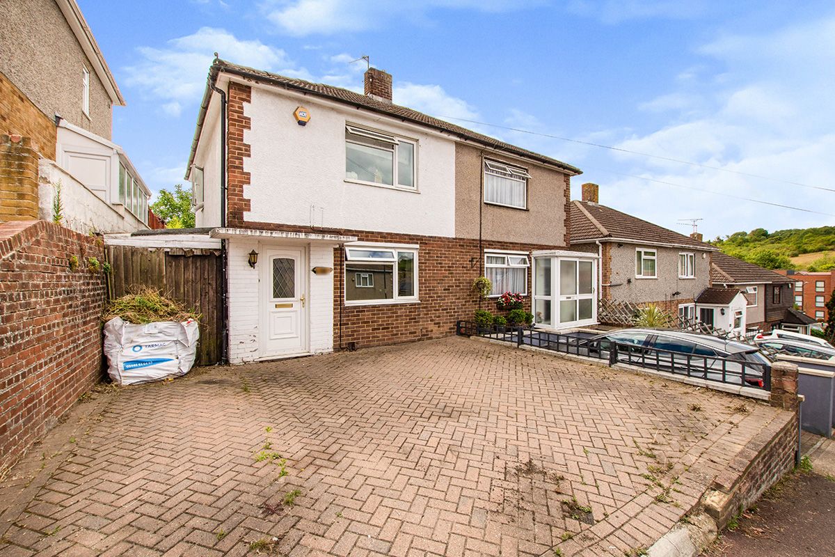 2 bed semidetached house for sale in Bankside, Chatham, Kent ME5 Zoopla