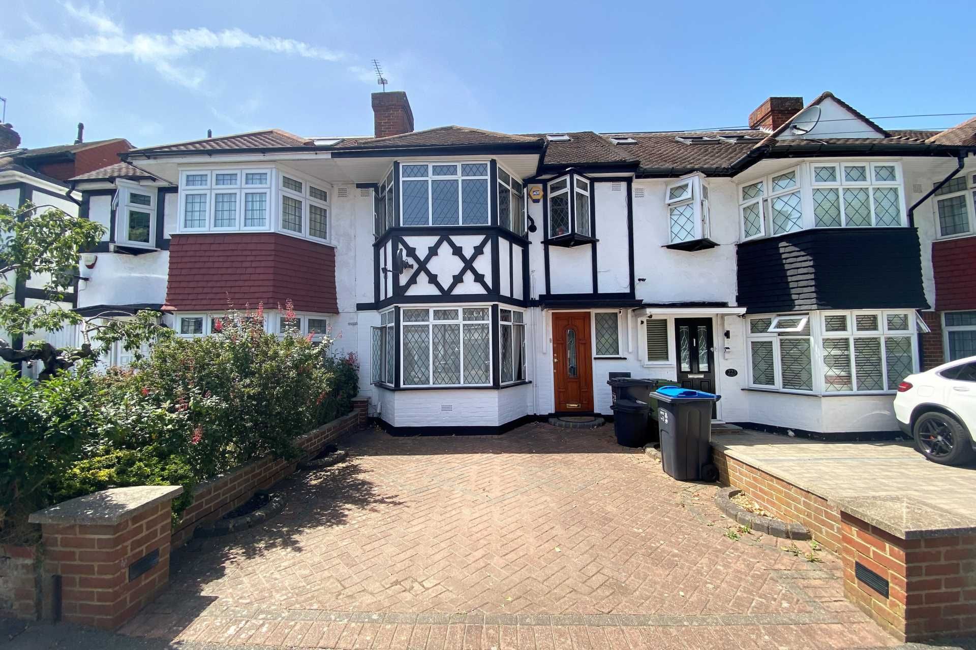 3 bed terraced house for sale in Aragon Road, Morden SM4 Zoopla