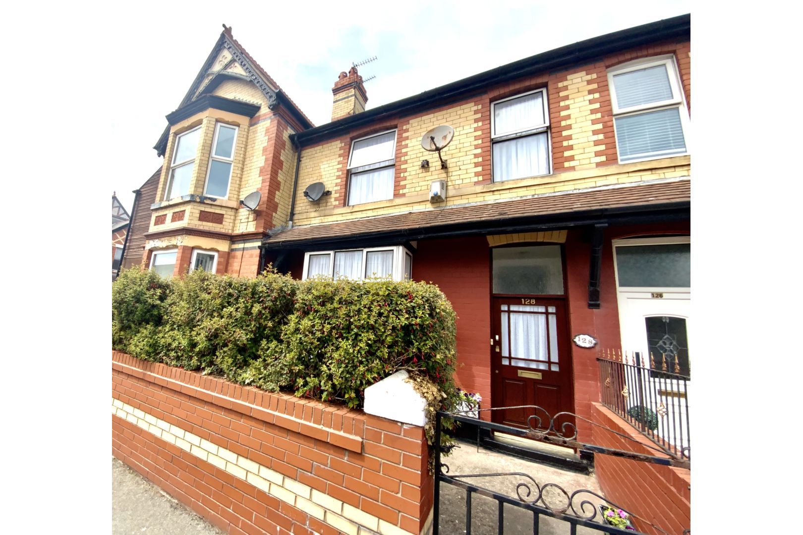 4 bed terraced house for sale in Wellington Road, Rhyl LL18 Zoopla