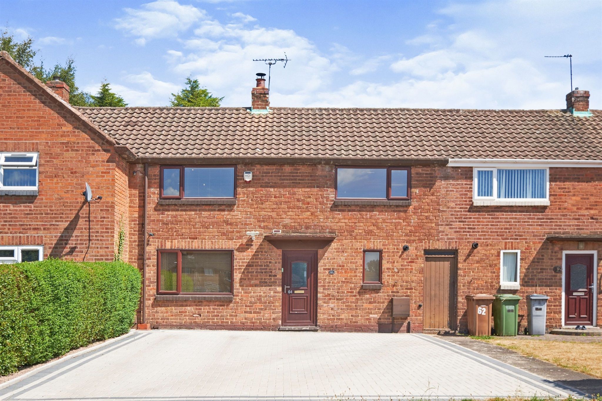 2 bed terraced house for sale in Laburnum Avenue, Kingshurst