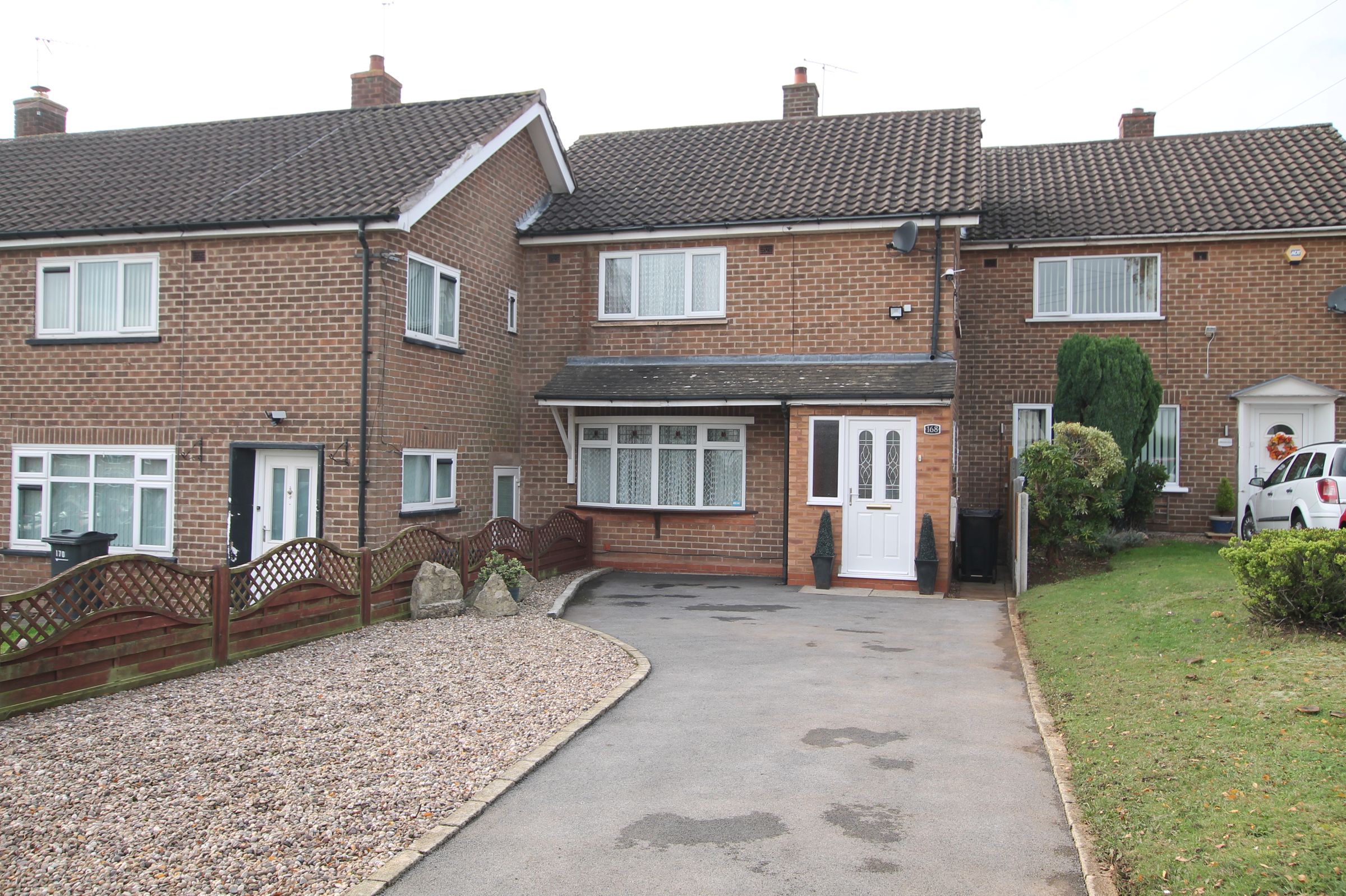 3 bed terraced house for sale in Falcon Lodge Crescent, Sutton