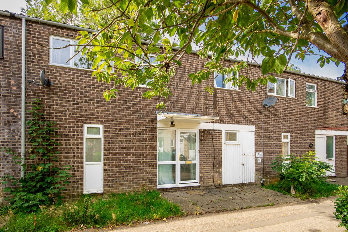 3 bed terraced house for sale in Willonholt, Peterborough PE3 Zoopla