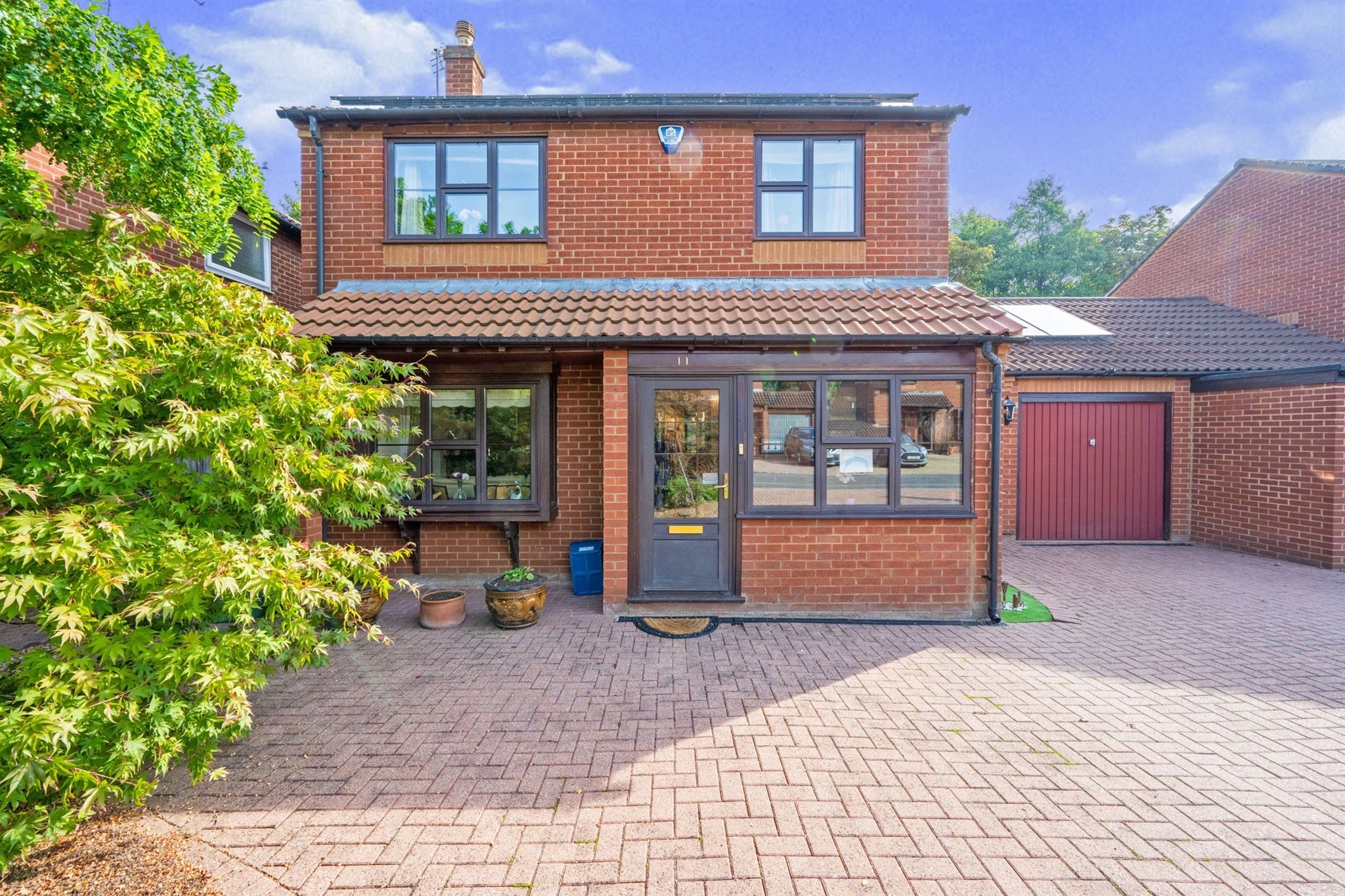 3 bed linkdetached house for sale in Broxbourne Close, Giffard Park