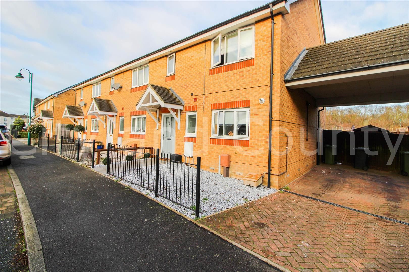 3 bed end terrace house for sale in Lady Charlotte Road, Hampton