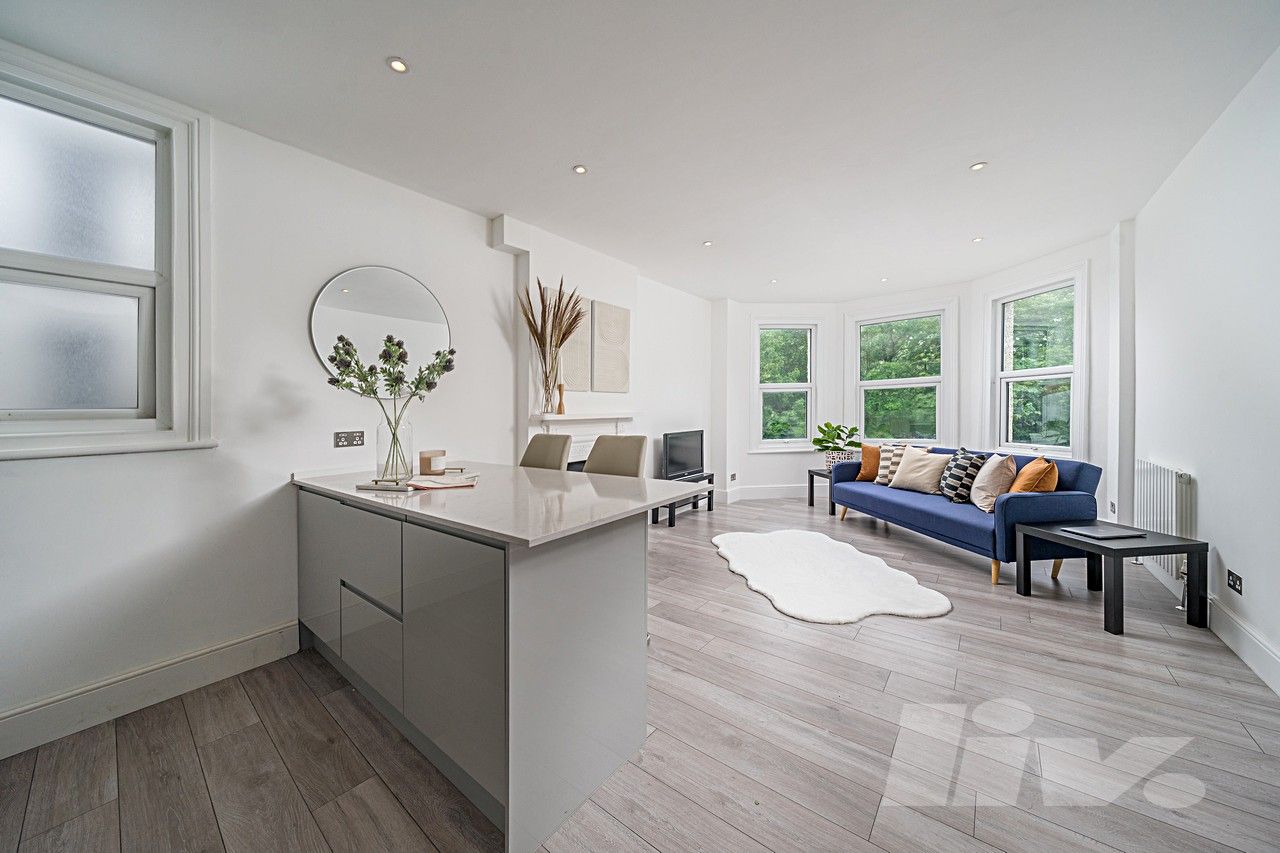 Westbere Road, Cricklewood NW2  