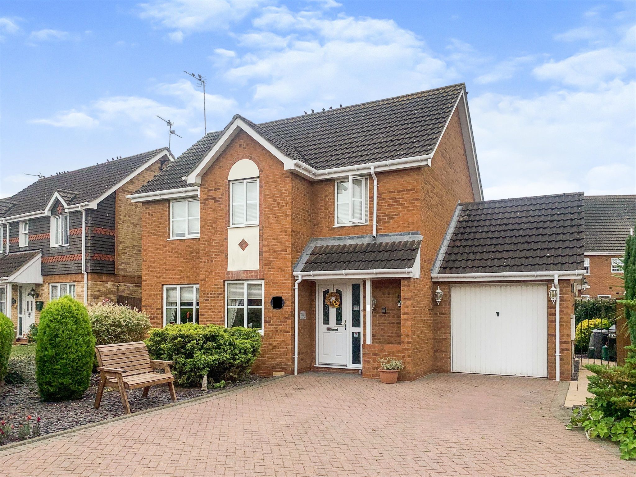 3 bed detached house for sale in Bristow Road, Cranwell Village