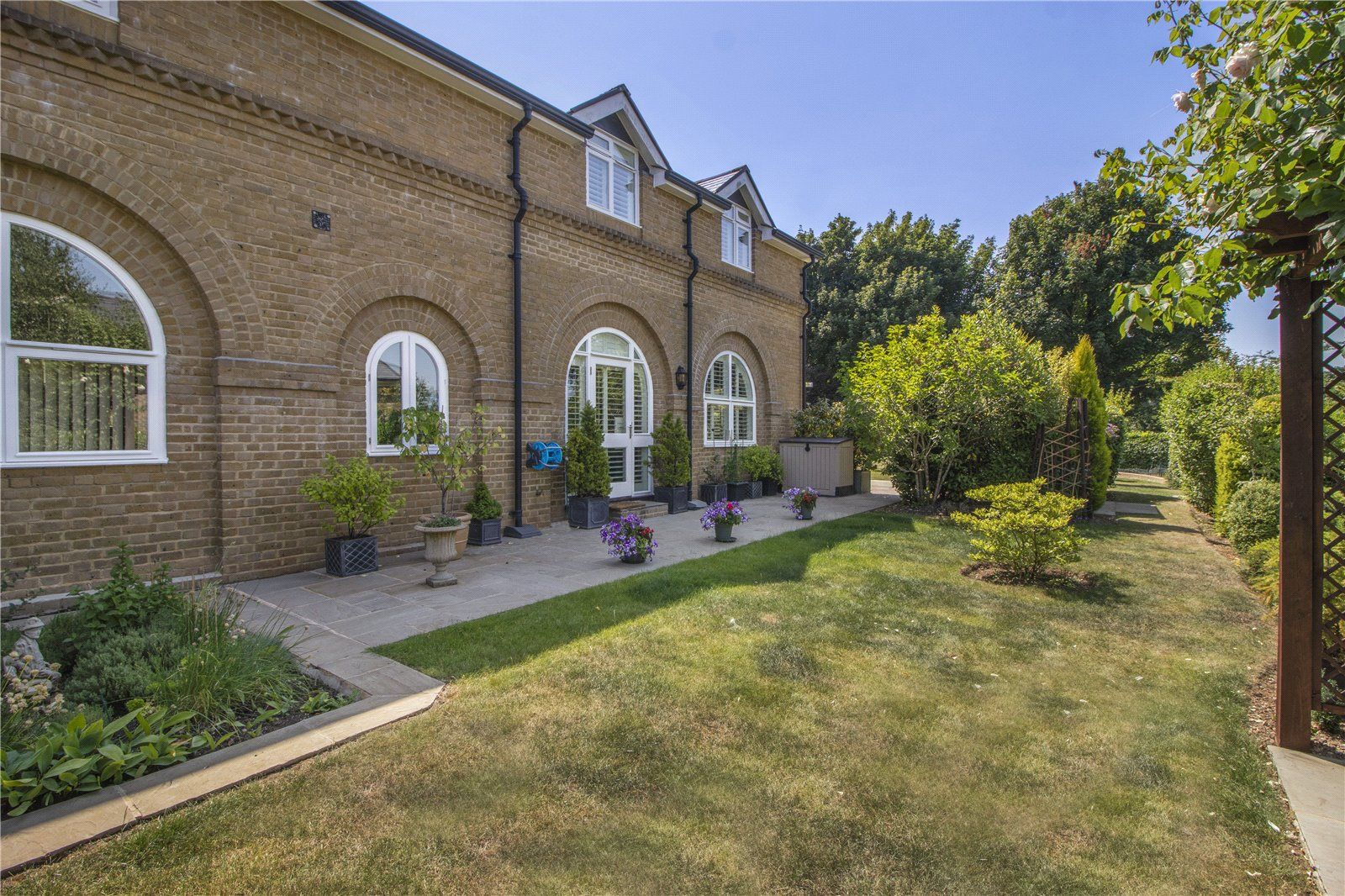 3 bed mews house for sale in Phillippines Shaw, Ide Hill, Sevenoaks