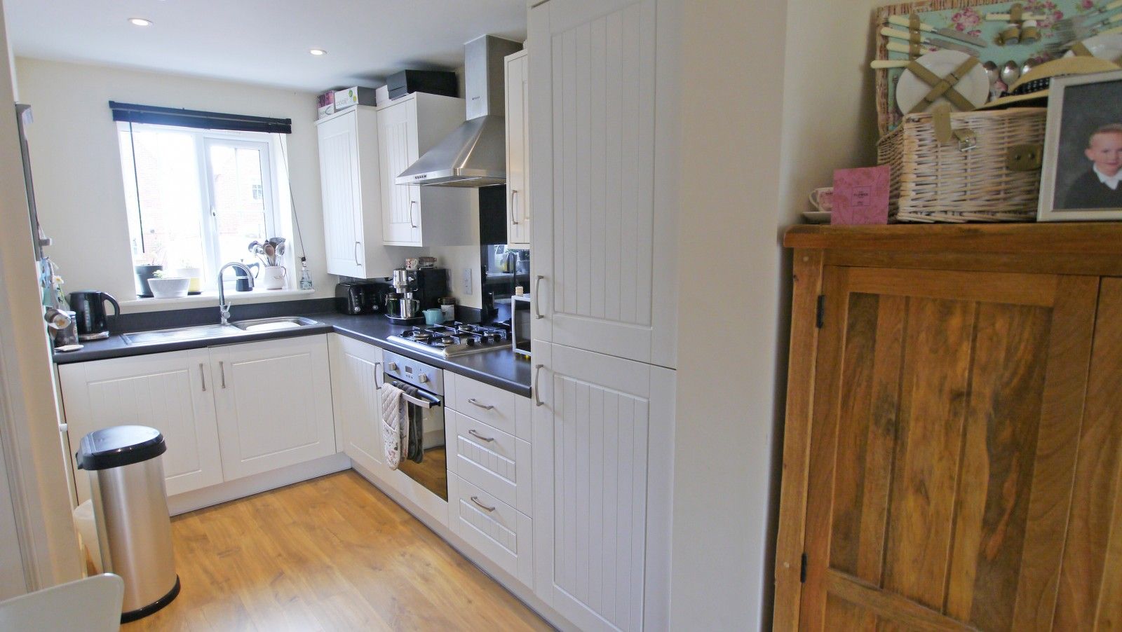 2 bed terraced house to rent in Roman Lane, Southwater, West Sussex, 9