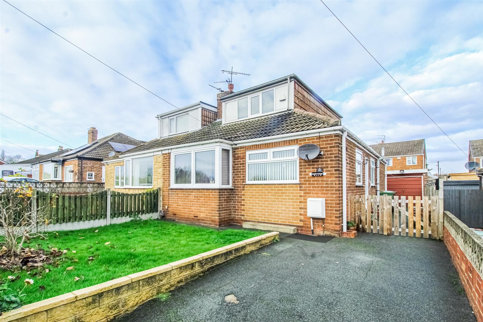 4 bed semidetached bungalow for sale in Manor Road, Ossett WF5 Zoopla