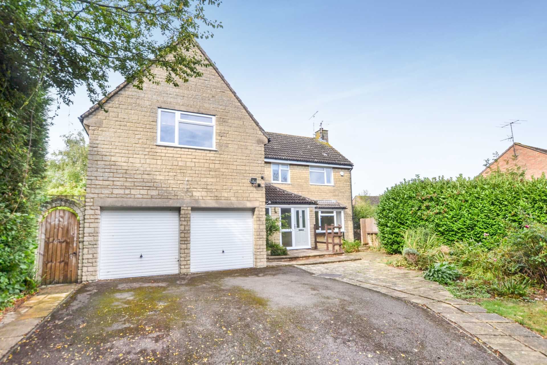 5 bed detached house for sale in Delavale Road, Cheltenham,