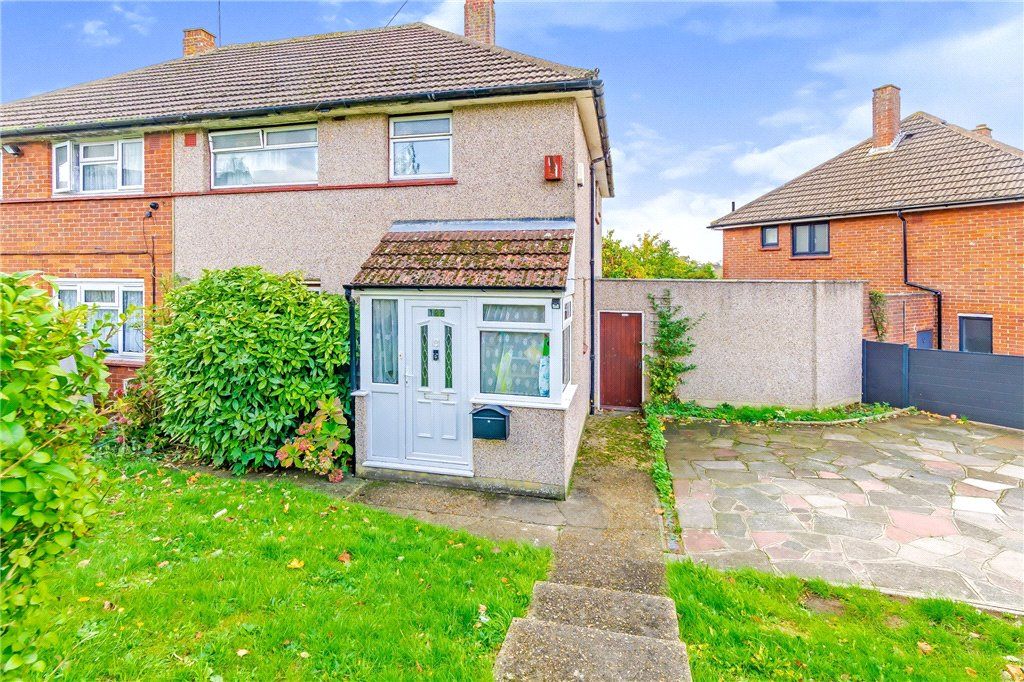 3 bed semidetached house for sale in Windham Avenue, New Addington