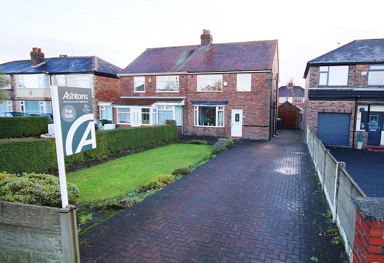3 bed semidetached house for sale in Warrington Road, Penketh