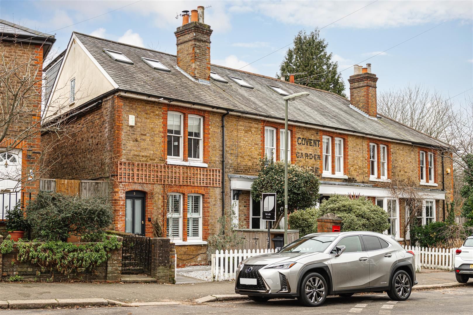 4 bed end terrace house for sale in Oakhill Road, Reigate RH2 Zoopla